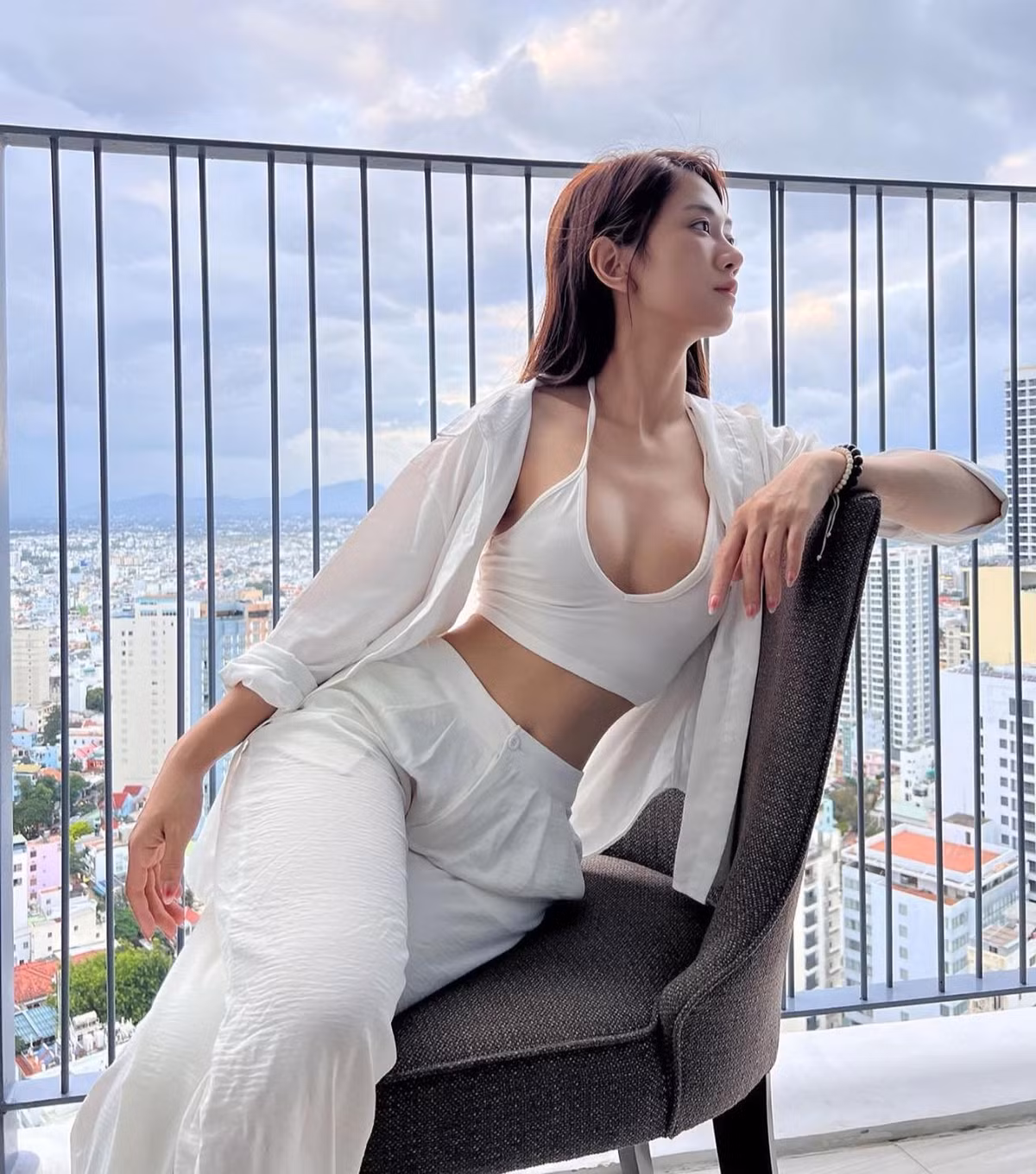 Ngoài ra cô nàng cũng chia sẻ thêm ước mơ của mình trong năm 2023 là đóng phim, khiến khán giả nhớ đến nhân vật và trao đi được thật nhiều năng lượng tích cực.