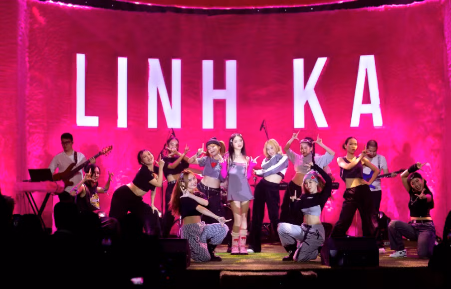 Trước thềm ra mắt, Linh Ka chơi lớn live ca khúc mới phần nào thể hiện được khả năng hát, nhảy của nữ tân binh Gen Z.