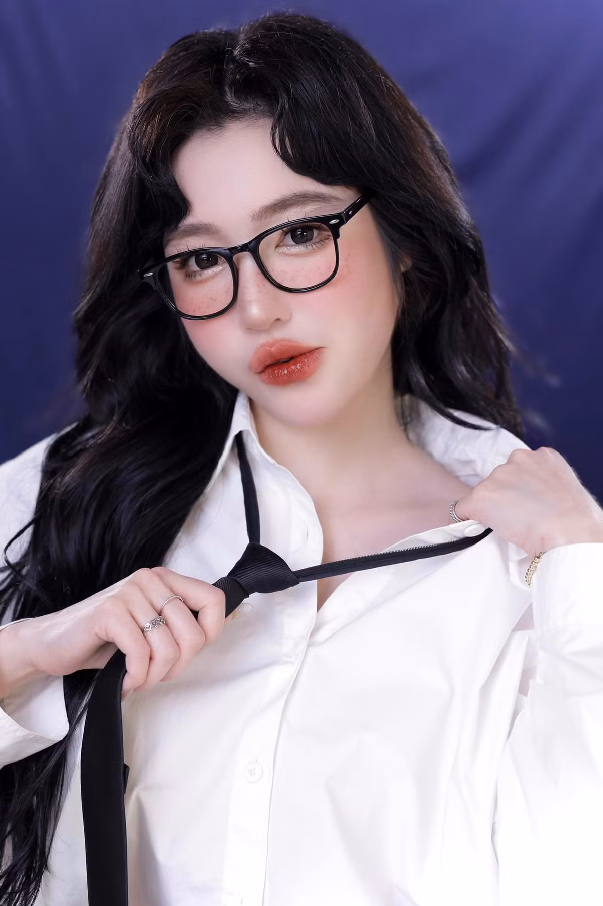 Elly Trần lựa chọn cuộc sống bình yên bên cạnh con gái và ít dần trong những hoạt động nghệ thuật.