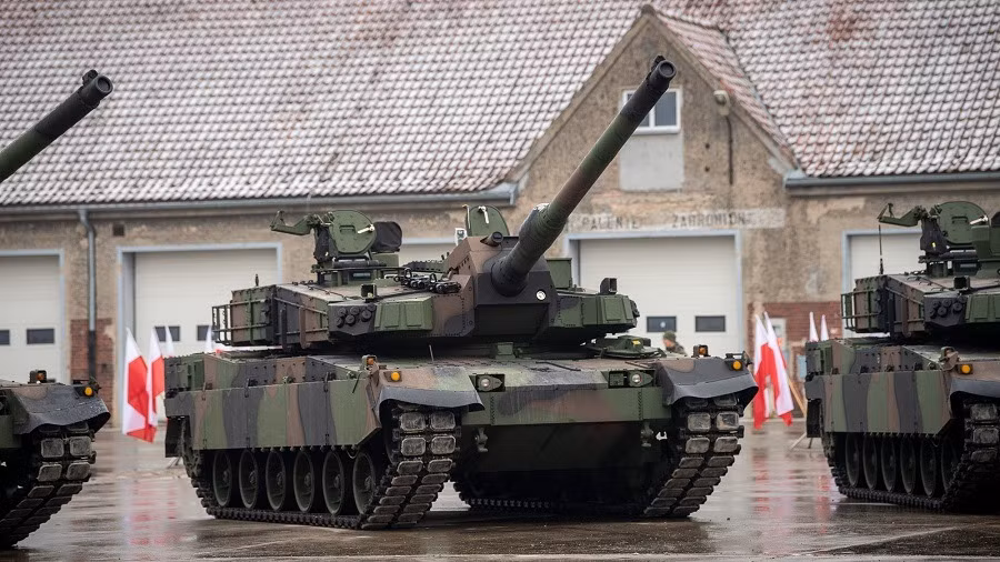 Tổng thống Nga ca ngợi T-90M là xe tăng hàng đầu thế giới - Hình 3 Tong thong Nga ca ngoi T-90M la xe tang hang dau the gioi-Hinh-3