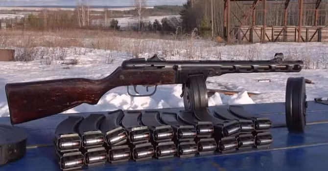 PPSh-41 có thể được gọi là vũ khí gần như thành công nhất trong các loại tiểu liên được sản xuất trong Thế chiến thứ hai và chắc chắn là phổ biến nhất với hơn 5 triệu đơn vị đã được sản xuất. Mặc dù thiếu tài nguyên, nhưng Liên Xô chỉ dùng các vật liệu chất lượng cao trong sản xuất, nhờ vậy mà PPSh có độ tin cậy cao.