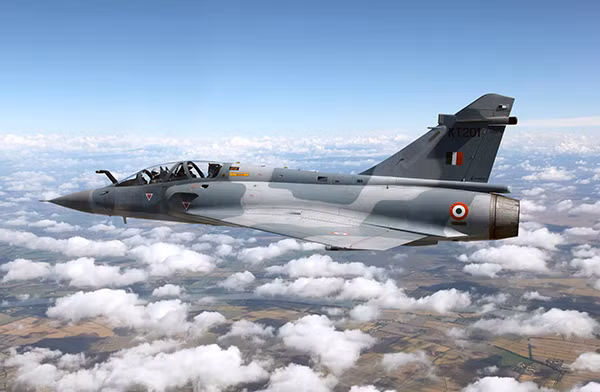 Các chuyên gia quân sự dự đoán rằng nếu Tổng thống Pháp Macron chọn cung cấp máy bay chiến đấu tới chiến trường Ukraine, Pháp có thể sẽ gửi một biến thể cũ hơn của máy bay chiến đấu Mirage.