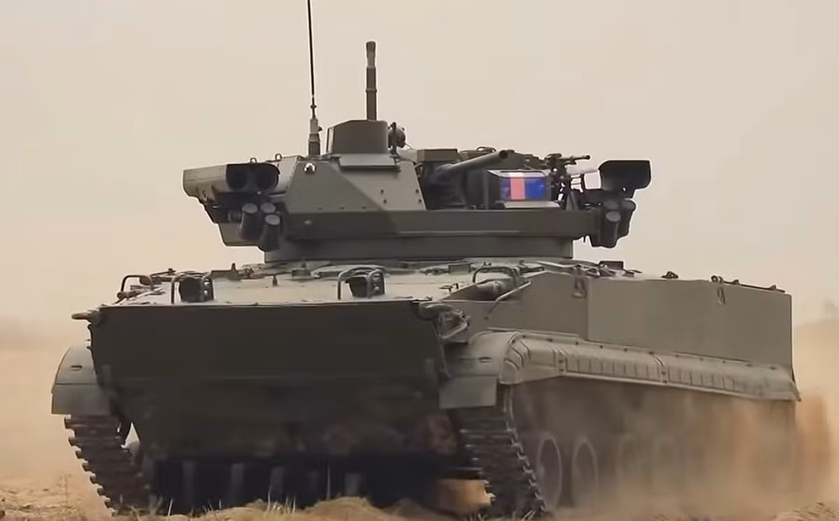 Xe chiến đấu 2S38 Derivatsiya dựa trên khung gầm xe chiến đấu bộ binh BMP-3, được trang bị một trạm vũ khí điều khiển từ xa gắn pháo 2А90 cỡ nòng 57mm và một súng máy 12,7mm gắn bên ngoài.