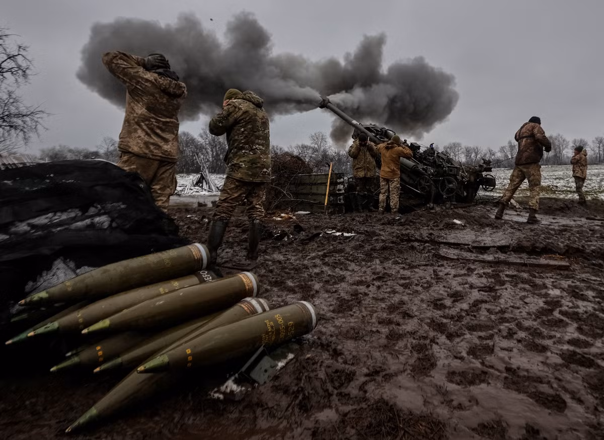 NATO “chật vật” huy động một triệu quả đạn pháo cho Ukraine NATO “chat vat” huy dong mot trieu qua dan phao cho Ukraine