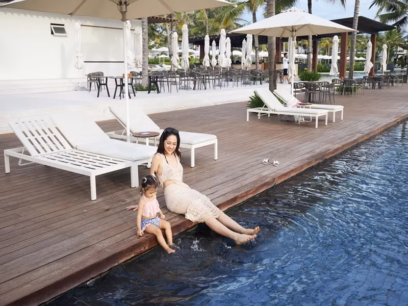 Thi thoảng, Bảo Anh đưa con gái đi du lịch. Ảnh: FB Bảo Anh.