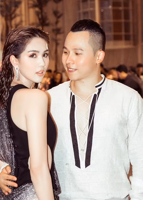 Sau biến cố, Ngọc Trinh vướng nghi vấn nghỉ chơi với Khắc Tiệp. Hiện tại, cả hai không còn theo dõi nhau trên mạng xã hội cũng như không lộ diện bên nhau. Ảnh: Dân Việt.