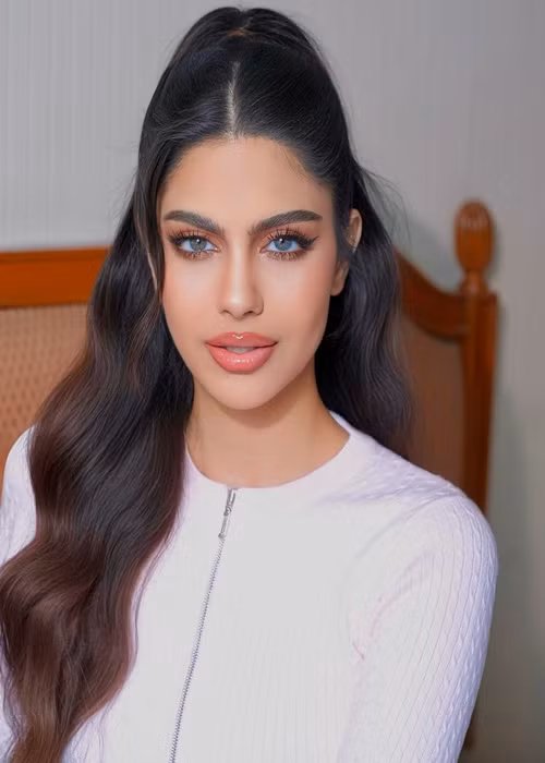Mỹ nhân Ấn Độ có gu thời trang được đánh giá cao. Ảnh: Instagram Rachel Gupta.