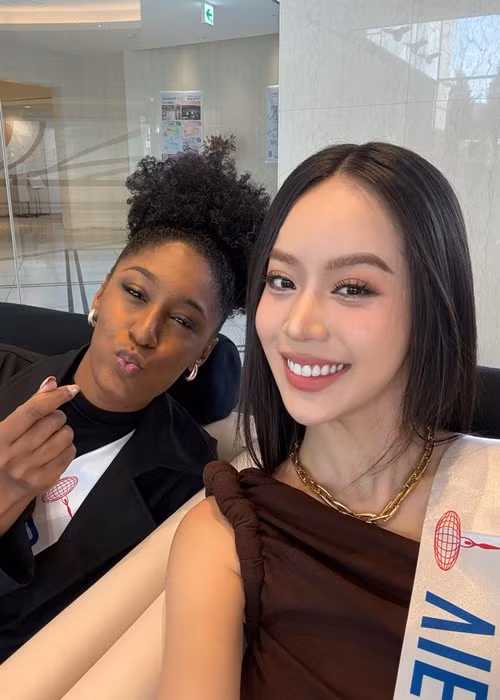 Sự thân thiện giúp Huỳnh Thị Thanh Thủy gây ấn tượng trong những ngày đầu tiên ở Miss International 2024.