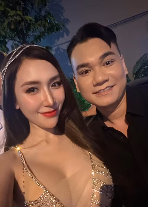 Số đo ba vòng của nữ DJ là 100 - 62 - 94 cm. Ảnh: FB Thảo Bebe.