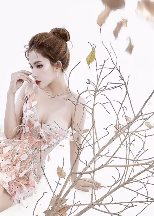 Sở hữu vóc dáng nuột nà, gương mặt xinh đẹp, Thiên An đắt show làm người mẫu ảnh.