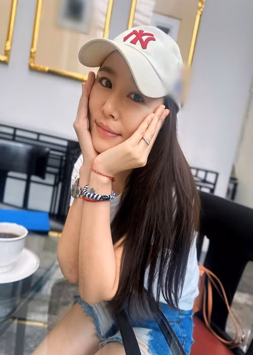 Lâm Tâm Như trẻ trung hơn nhiều so với tuổi 48. Ảnh: Instagram Lâm Tâm Như.