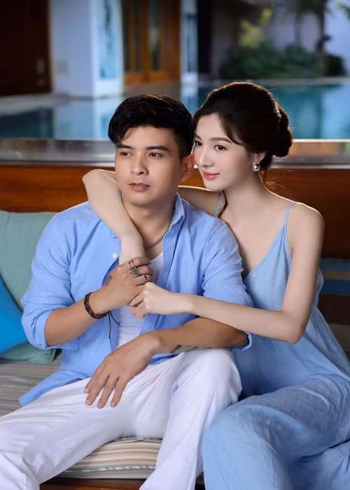 Tuệ Như chia sẻ trên Người Đưa Tin, cô đặt vị trí của chồng nên hiểu nửa kia mong con thế nào. Ảnh: FB Hồ Quang Hiếu.