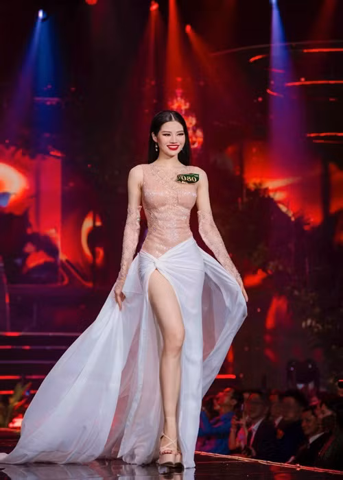 Ngọc Bích lọt top 10 và giành danh hiệu Người đẹp Truyền cảm hứng ở Miss Earth Vietnam 2023. Ảnh: FB Cao Ngọc Bích.