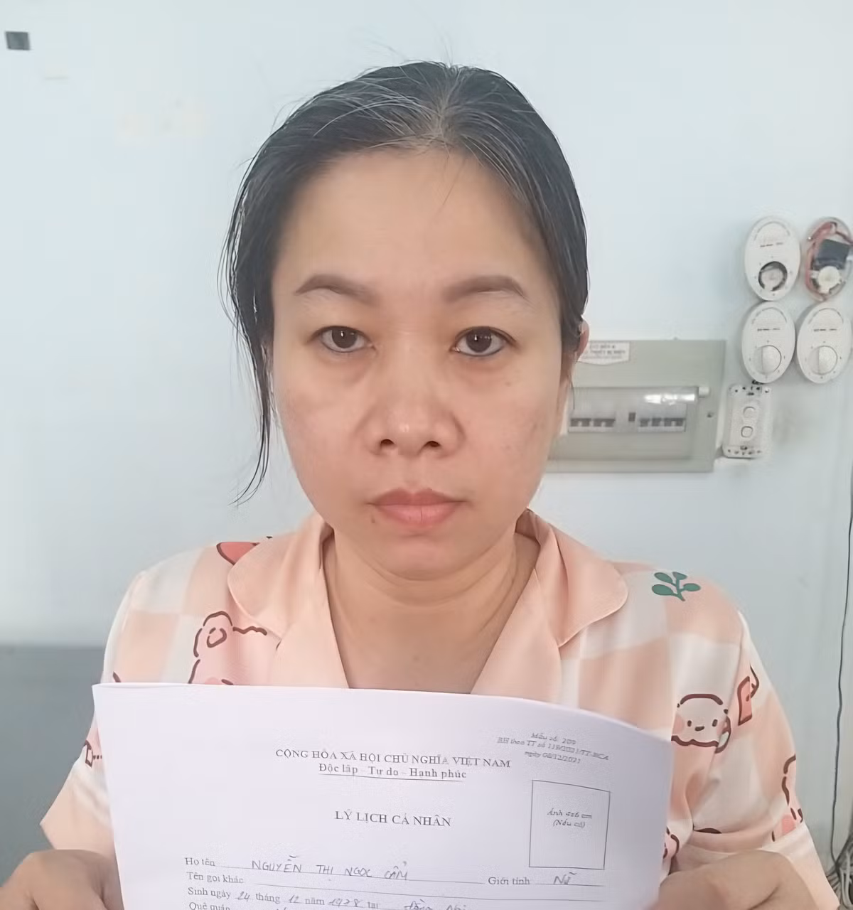 5 bao mau co hanh vi hanh ha o mai am Hoa Hong