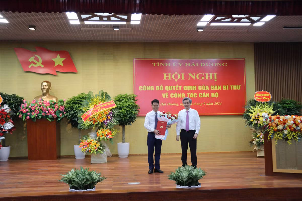 Thieu tuong Le Ngoc Chau giu chuc Pho Bi thu Tinh uy Hai Duong