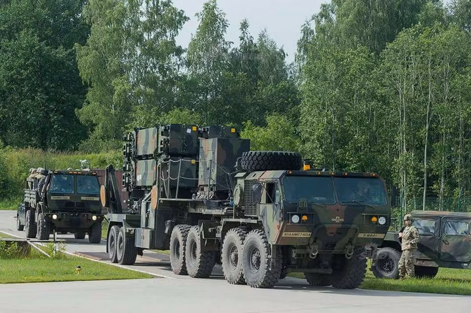 Cuộc tập trận giữa các nước NATO sát nách Nga sẽ có sự tham gia của Anh, Mỹ, Litva và Ba Lan. Ngoài ra, cuộc tập trận chung quy mô lớn giữa các nước NATO này cũng là một hành động mang tính cứng rắn trước việc Nga và Belarus sắp tổ chức một cuộc tập trận quy mô lớn vào tháng 9 sắp tới đây. Nguồn ảnh: Sina.