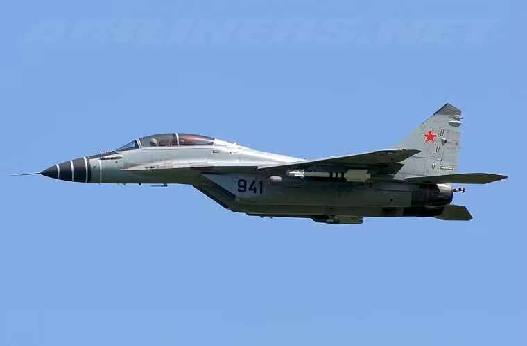 MiG-29K sẽ đảm nhiệm vai trò tấn công ngày/đêm với vũ khí dẫn đường chính xác cao; tác chiến phòng không; hộ tống; hỗ trợ mặt đất; chế áp hệ thống phòng không đối không; tấn công trên biển; trinh sát. Nguồn ảnh: Wiki