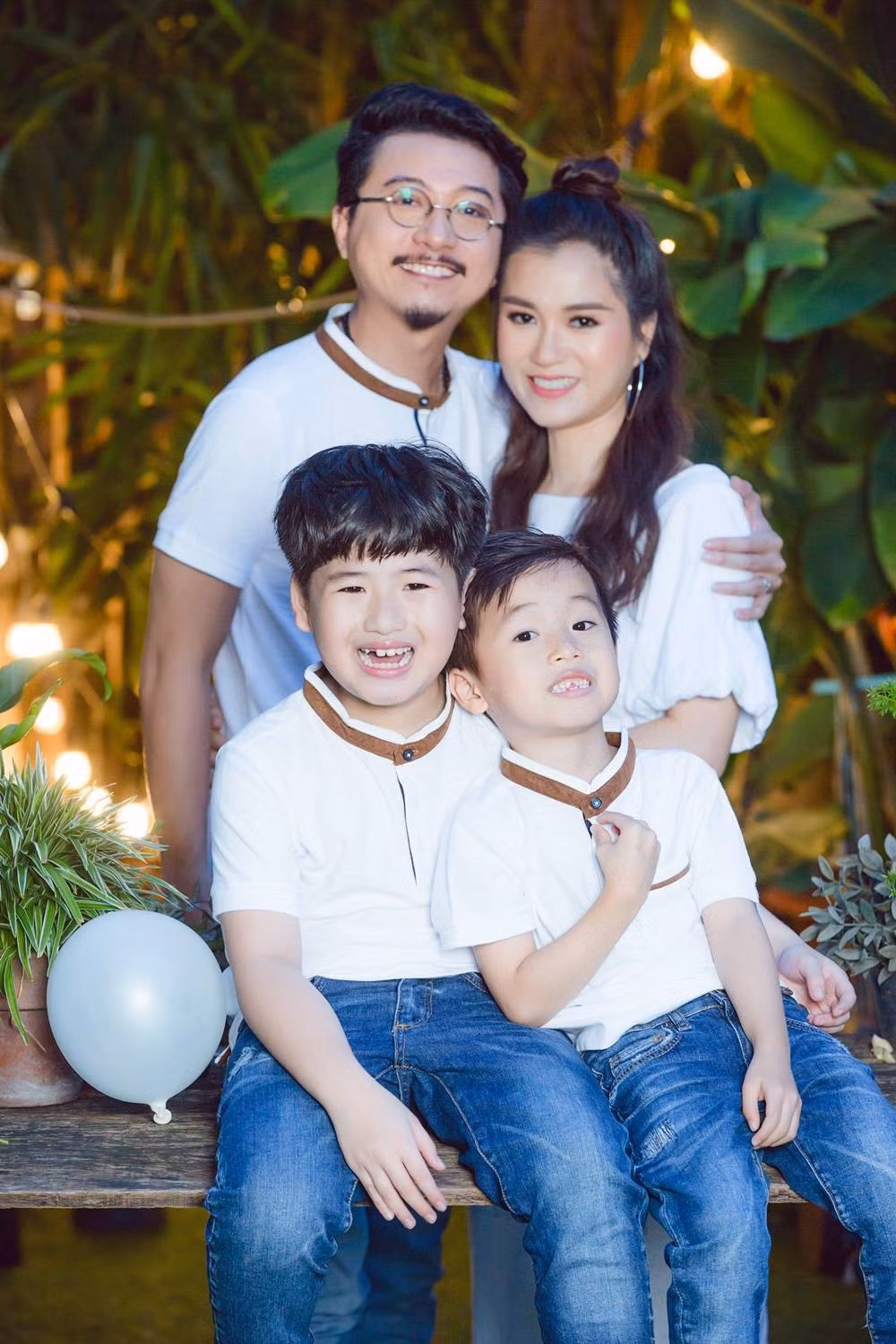 Lam Vy Da tat Hua Minh Dat khi xem chong dong canh 