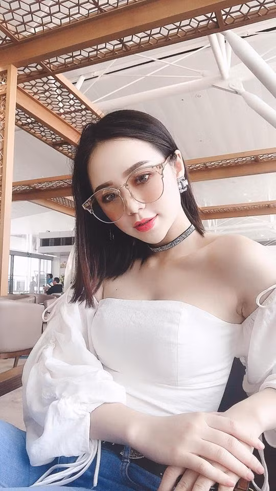 Quỳnh Kool từng nhận không ít gạch đá vì vào vai cô em gái hỗn láo của Lan (Thanh Hương) trong 'Quỳnh búp bê'.