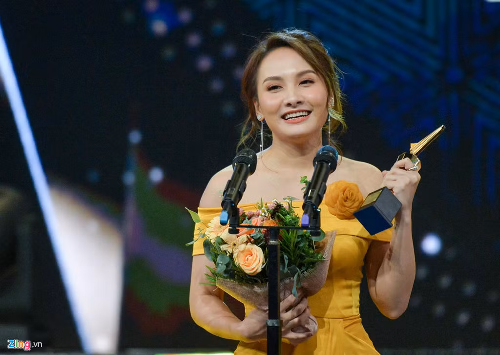 Đây cũng là lần thứ hai nữ diễn viên được nhận giải thưởng này, sau vai diễn Minh Vân trong Sống chung với mẹ chồng năm 2017. Trao giải cho Bảo Thanh là diễn viên Nhã Phương. Nhã Phương cũng từng hai lần nhận giải Nữ diễn viên ấn tượng của VTV Award khi tham gia bộ phim Tuổi thanh xuân.
