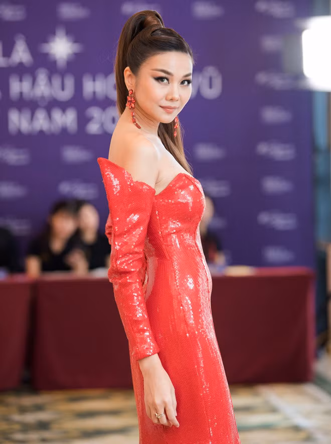 Theo cô, để tạo sự khác biệt, các bạn phải mang đến những giá trị cho cộng đồng, cho những người xung quanh.