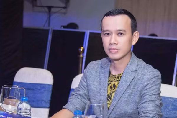 Mau Thuy to mat suat thi Miss Earth vi khong chi 5 ty-Hinh-2