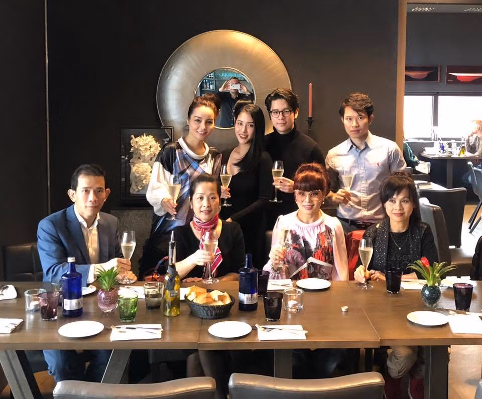 Kể từ đó, cô gần như đã biến mất khỏi showbiz Việt. Cô cũng là người khá kín tiếng trong chuyện đời tư nên trên trang cá nhân, nữ diễn viên chỉ thỉnh thoảng cập nhật hình ảnh của chồng và con gái.
