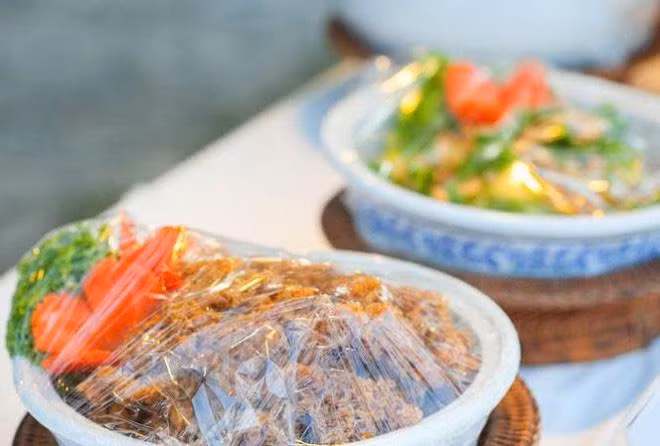 Dùng màng bọc thực phẩm, đừng bao giờ mắc sai lầm sau Dung mang boc thuc pham, dung bao gio mac sai lam sau