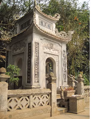 Vua chua Viet quan tam dac biet toi Den Hung the nao?-Hinh-3