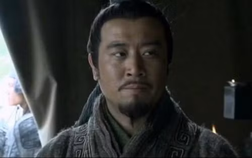 Vi sao Luu Bi bi che bai khong dang mat anh hung?-Hinh-3