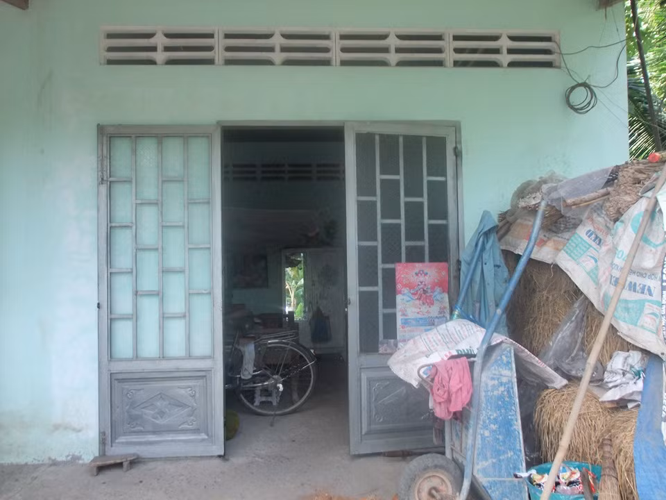 Mo coi cha me, thieu nu 14 tuoi bi cau ruot quan he, 2 lan phai pha thai