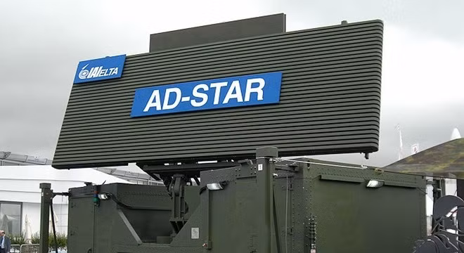 Radar EL/M-2288ER có phạm vi tìm kiếm mục tiêu 430km. Điểm mạnh của EL/M-2288 là nó có khả năng phát hiện mục tiêu với độ chính xác rất cao, đặc biệt là những mục tiêu nhỏ, tốc độ cao như tên lửa hành trình, tên lửa đạn đạo.