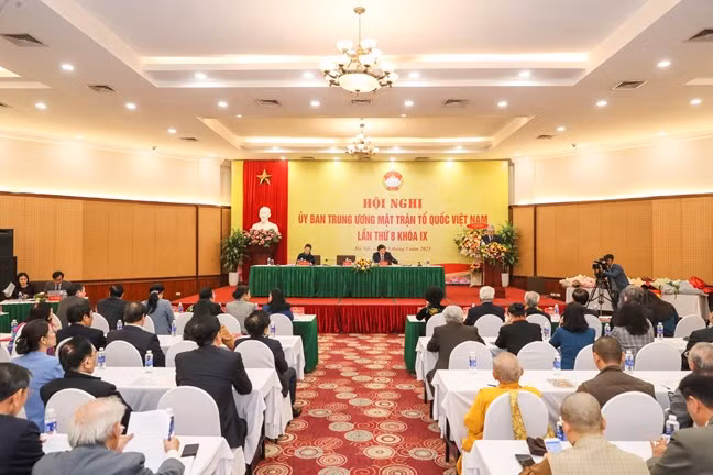 Tại Hội nghị lần thứ 8 Ủy ban Trung ương MTTQ Việt Nam khóa IX đã hiệp thương cử bà Nguyễn Thị Thu Hà - Ủy viên Ban Chấp hành Trung ương Đảng tham gia Ủy ban, Đoàn Chủ tịch và giữ chức Phó Chủ tịch - Tổng Thư ký UBTƯ MTTQ Việt Nam khóa IX, nhiệm kỳ 2019-2024.