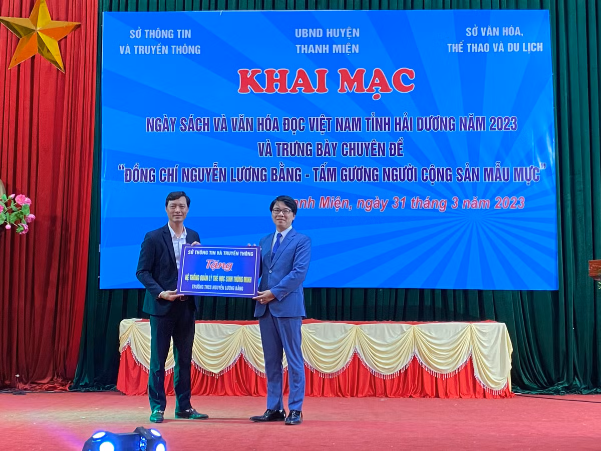 Hai Duong: Xay dung van hoa doc tro thanh net dep trong doi song-Hinh-6