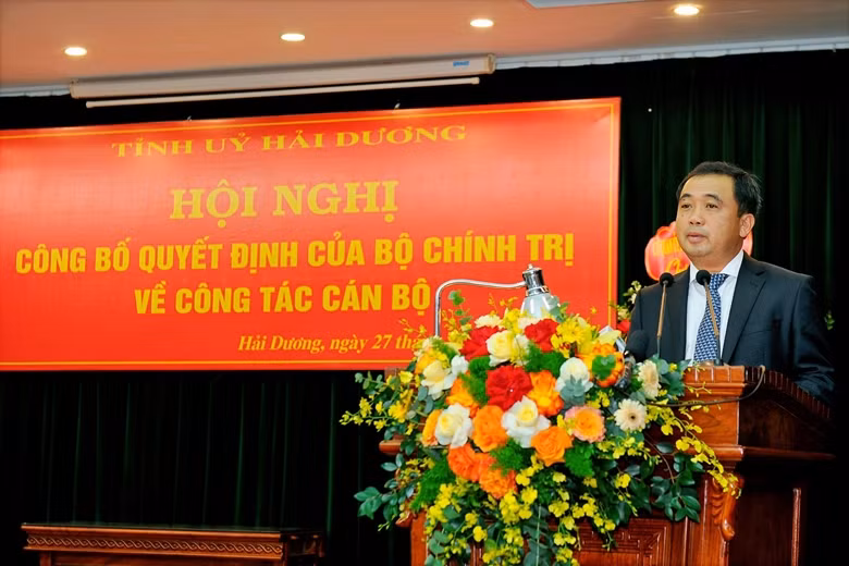 Hai Duong: Can bo bi canh cao khong tu chuc se bi xem xet mien nhiem