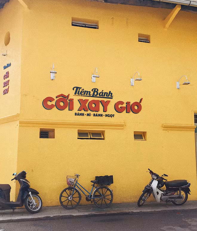 Tuy nhiên mới đây, trên fanpage của tiệm bánh Cối Xay Gió đăng thông báo rằng nơi này sẽ ngưng hoạt động sau 1 tuần nữa.
