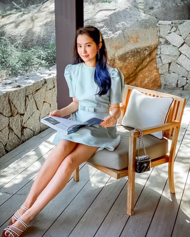 Xuất thân từ gia đình có điều kiện nên cuộc sống của Primmy Trương không khác gì một tiểu thư. Từ thời trang toàn đồ hiệu cho đến những chuyến du lịch nước ngoài sang chảnh, cô nàng liên tục đăng lên trang cá nhân khiến không ít người ghen tị.
