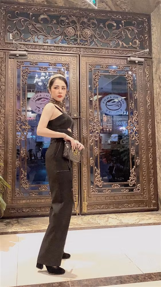 Trên trang cá nhân, Bạch Lan Phương thường xuyên đăng tải những hình ảnh ăn vận gợi cảm, cuộc sống sang chảnh khiến nhiều cô gái ghen tị. Ảnh: Facebook nhân vật