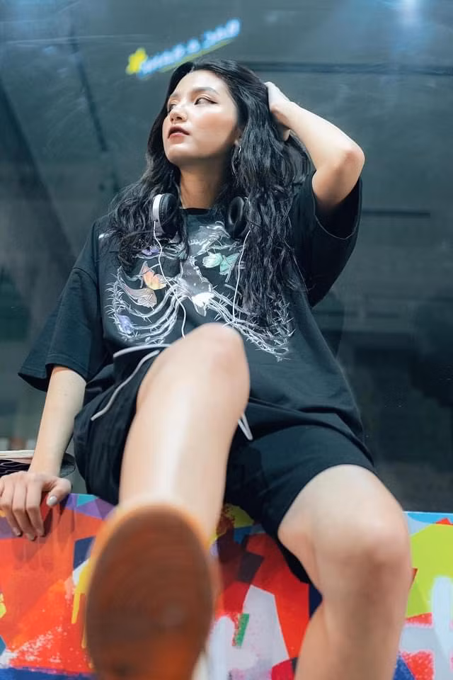 Bất cứ ai gặp Phương Thảo lần đầu tiên đều thắc mắc là người Việt hay hot girl lai. Cô nàng thậm chí còn có ngoại hình khá giống với diễn viên, người mẫu nổi tiếng Thái Lan, Mai Davika.