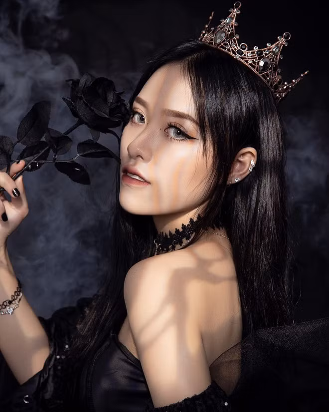 Phong cách cool ngầu của Trà Đặng trên MXH.