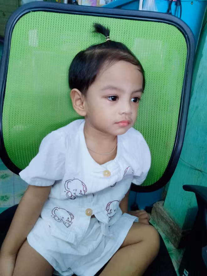 Nhiều người cho rằng cậu bé "đẹp từ trong trứng nước" năm xưa đã bị phá nét khá nhiều.