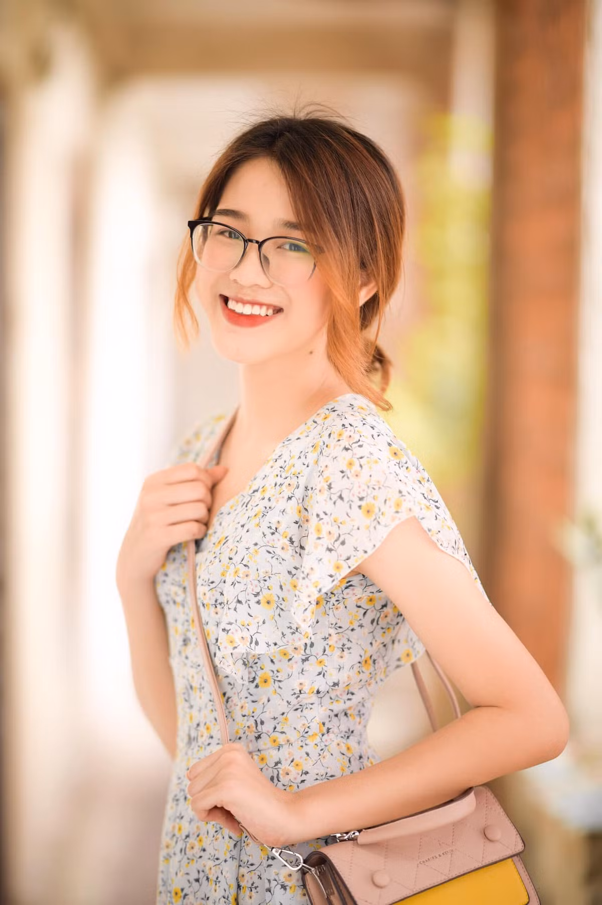 Người đẹp xứ Thanh sở hữu nhan sắc đời thường ngọt ngào và dịu dàng.