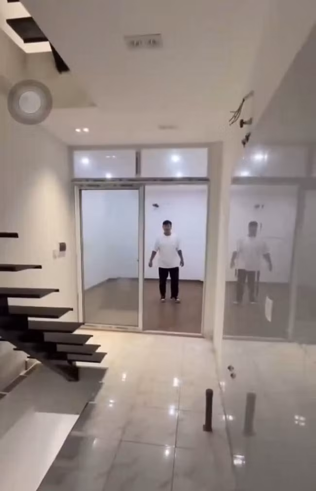 “Độc lạ” nhà phố mặt tiền rộng 1m rao bán với giá 6,5 tỷ đồng - Hình 3 “Doc la” nha pho mat tien rong 1m rao ban voi gia 6,5 ty dong-Hinh-3