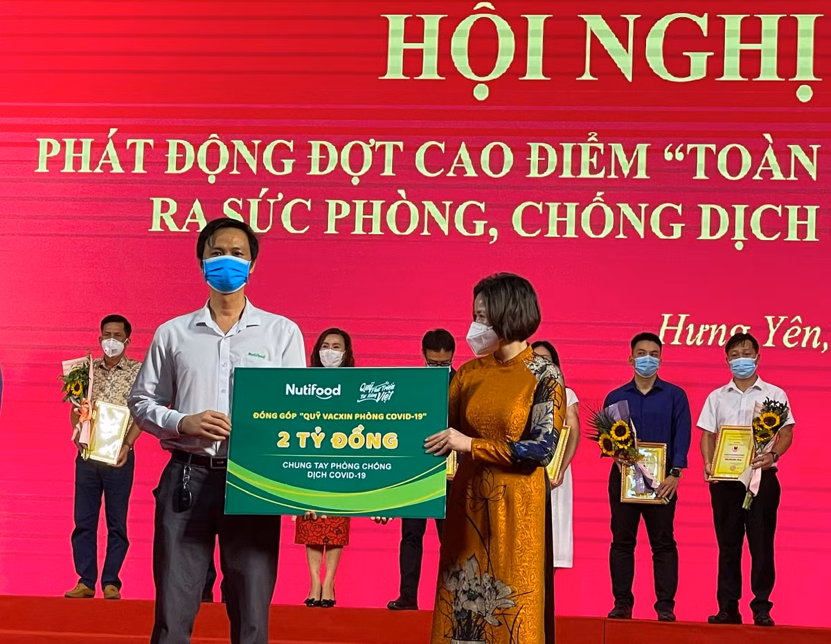 Quy Phat trien Tai nang Viet “Bac tien” chung tay phong chong Covid-19