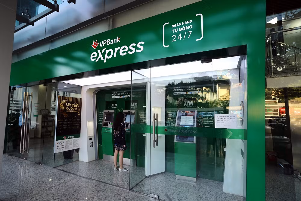 Moody’s xem xet nang hang VPBank