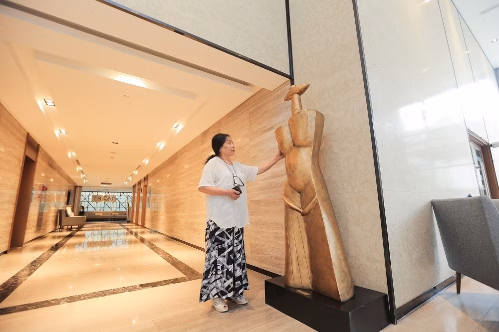 Van Phu - Invest dua kho bau cua nha dieu khac Le Cong Thanh vao doi song-Hinh-4