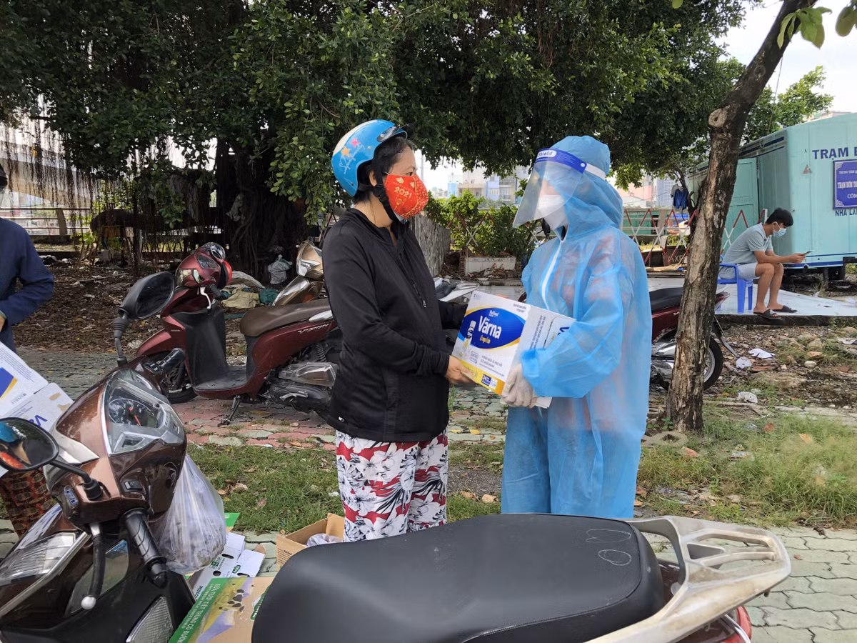 Nutifood giam sau gia sua ho tro nguoi tieu dung mua dich-Hinh-3