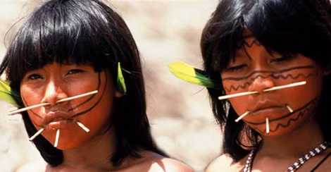 Bo toc Yanomami an tro nguoi chet, nhot thieu nu bo doi ca tuan