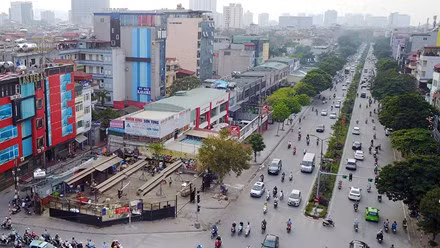 Cận cảnh dự án bãi xe “biến hoá” thành... quán nhậu Can canh du an bai xe “bien hoa” thanh... quan nhau