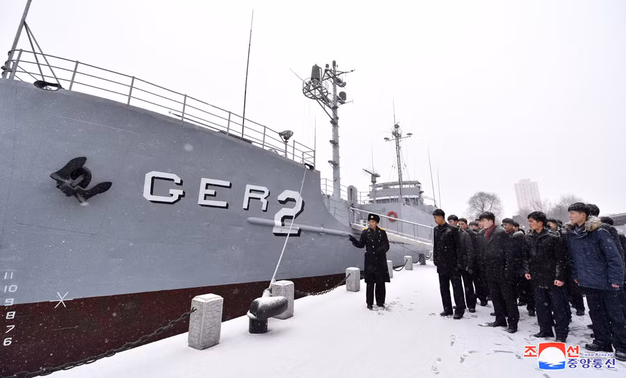 Thời điểm phía Triều Tiên phát hiện tàu USS Pubelo được cho là vào ngày 20/1/1968 khi con tàu này ở vị trí cách đảo Mayang-do của Triều Tiên khoảng 28,5 km. (Ảnh: KCNA)